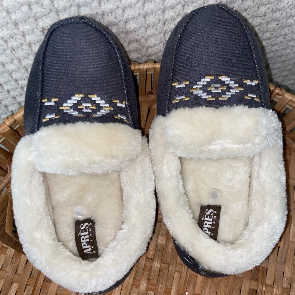 Aprés by Lamo Yasmin Charcoal Faux Fur Moccasins NEW IN BOX - Picture 2 of 9